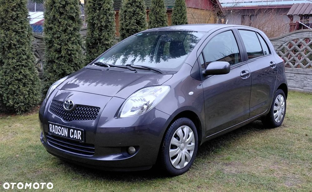 Toyota Yaris 1.3 VVT-i Executive - 1