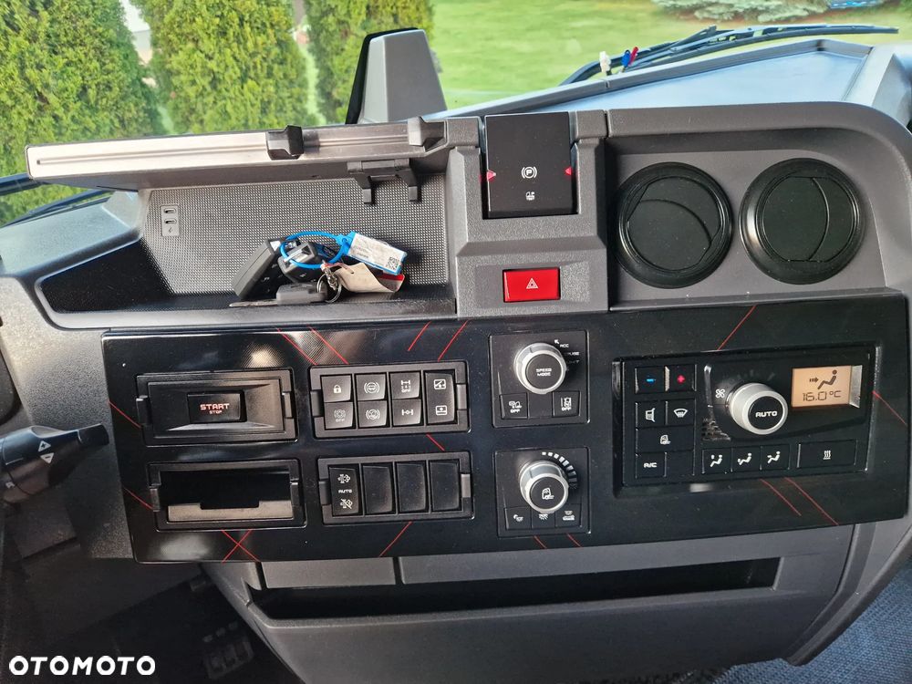 Renault T 520 / HIGH CAB / STANDARD / BOGATA WERSJA / IDEAŁ / POLSKI SALON - 35