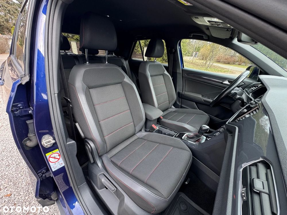 Volkswagen T-Roc - 13