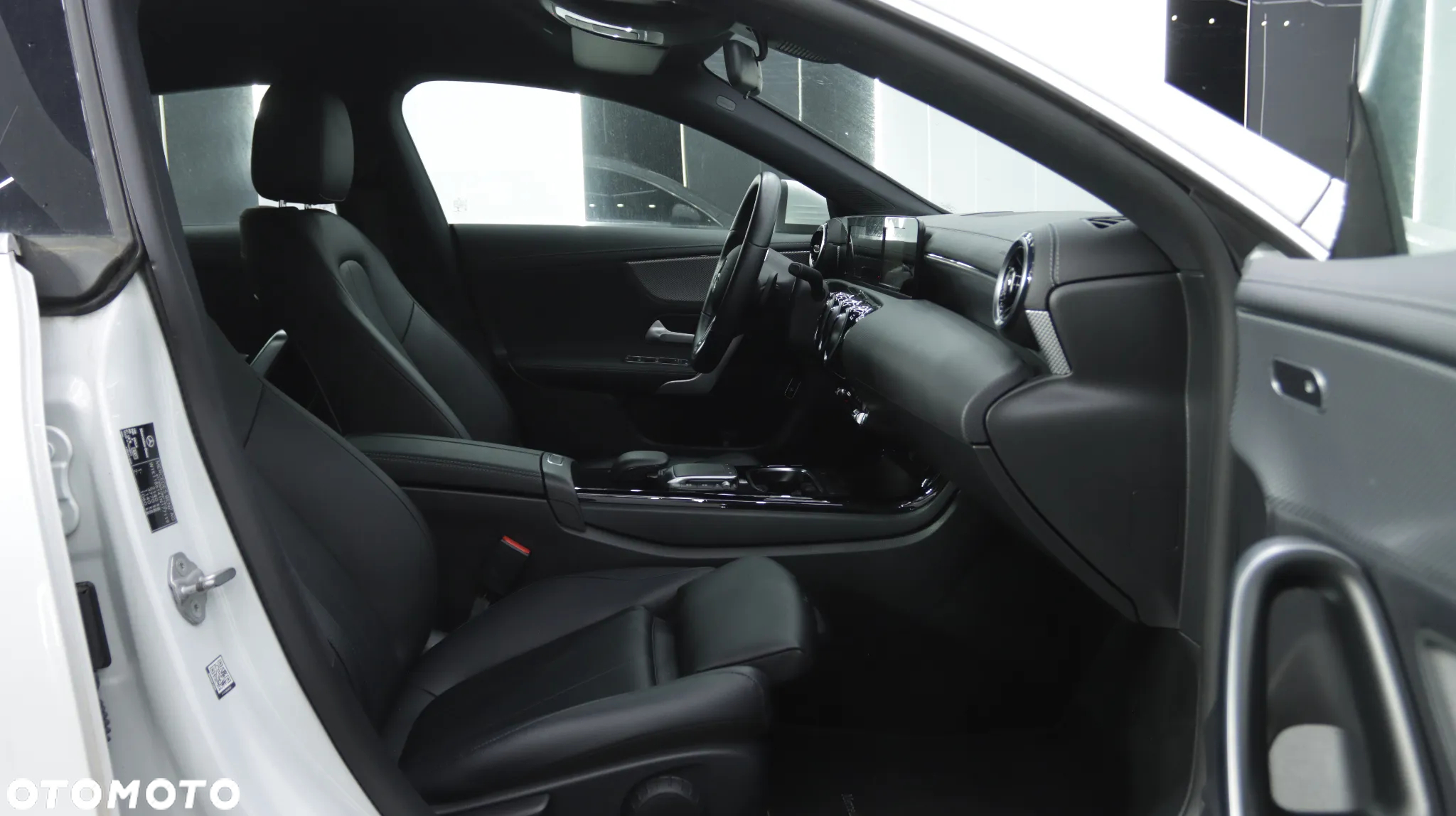 Mercedes-Benz CLA 220 d AMG Line 8G-DCT - 18