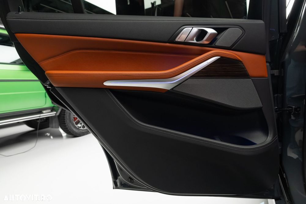 BMW X7 - 27