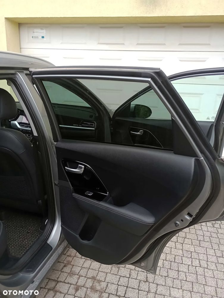 Kia Niro 1.6 GDI Plug-in Hybrid L - 14