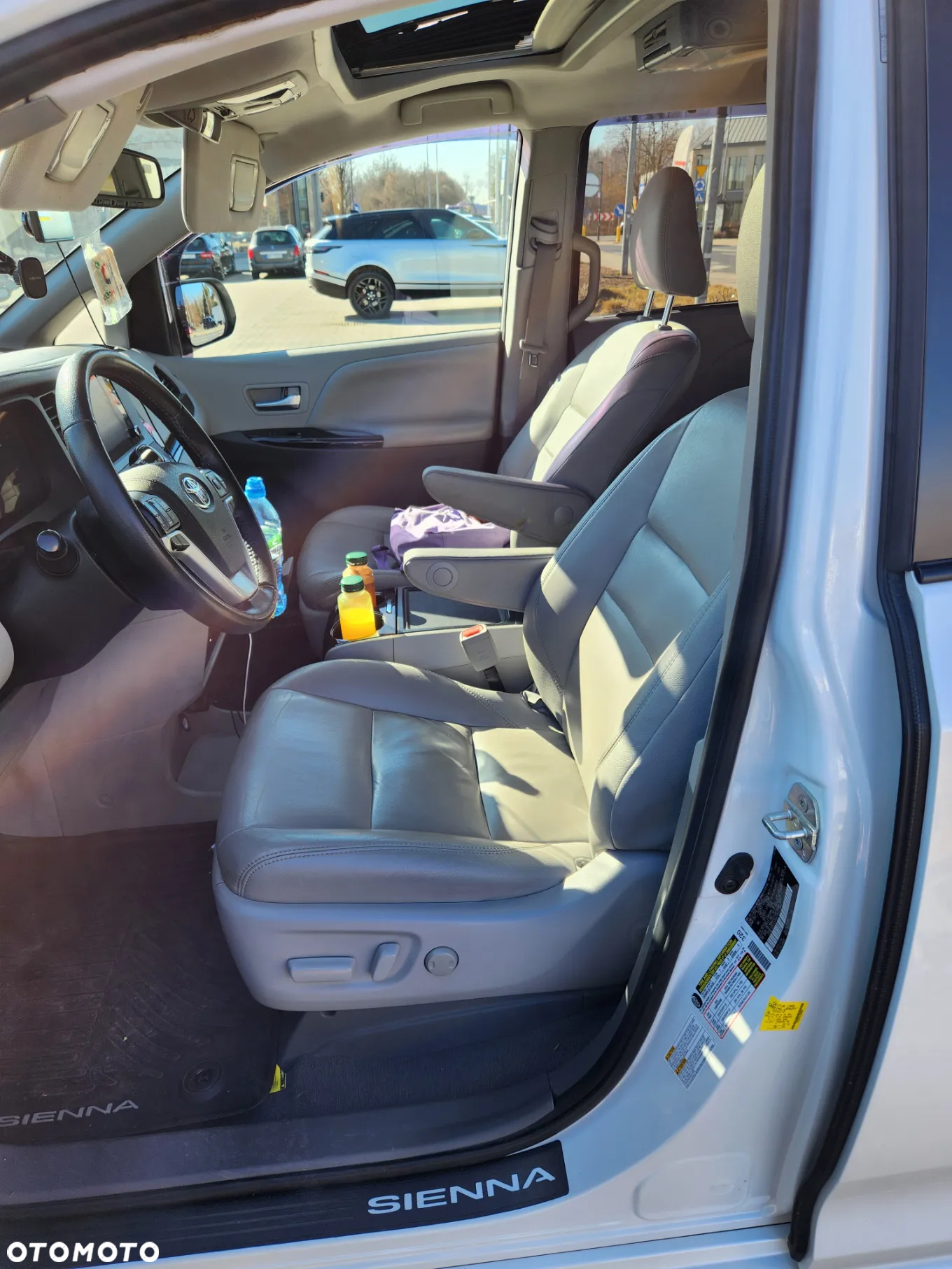 Toyota Sienna 3.5 V6 LE AWD - 11