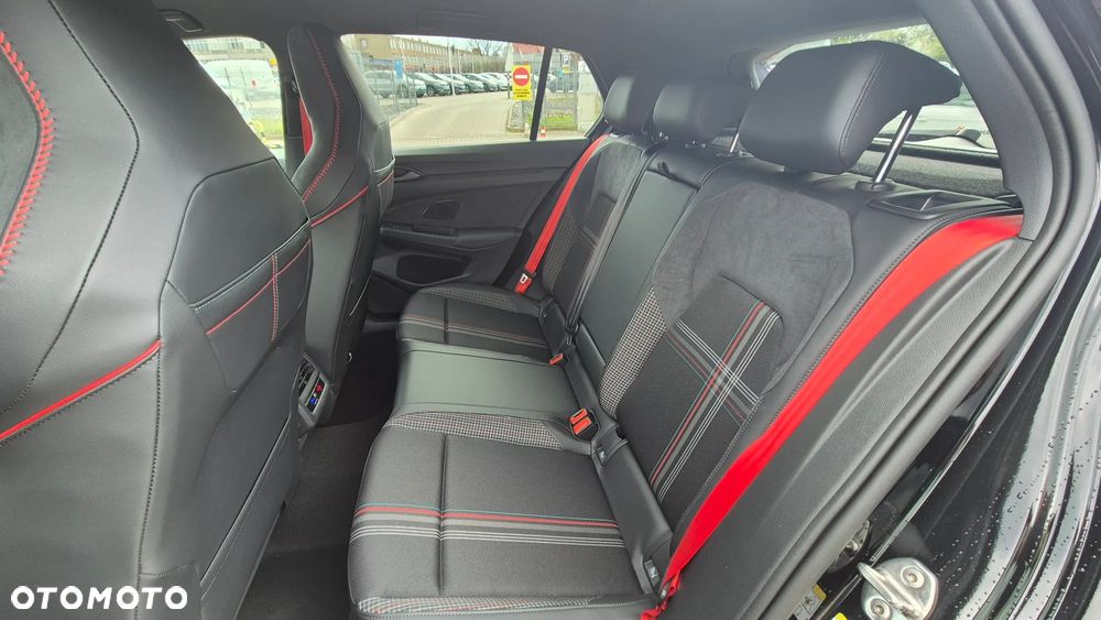 Volkswagen Golf 2.0 TSI GTI Edition 50 DSG - 12