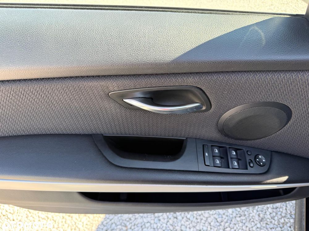 BMW Seria 3 318i Edition Lifestyle - 19
