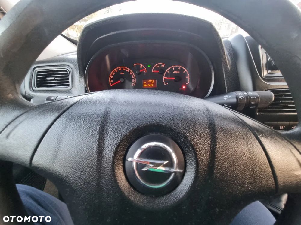 Opel Combo - 22