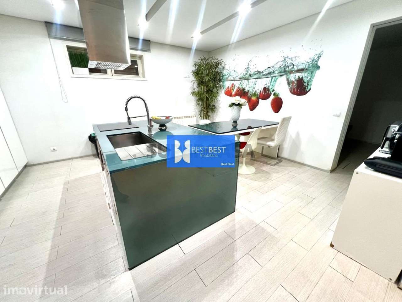 EXCELENTE MORADIA INDIVIDUAL T4, CRUZ,5 MINUTOS  CENTRO FAMALICÃO - Grande imagem: 4/47