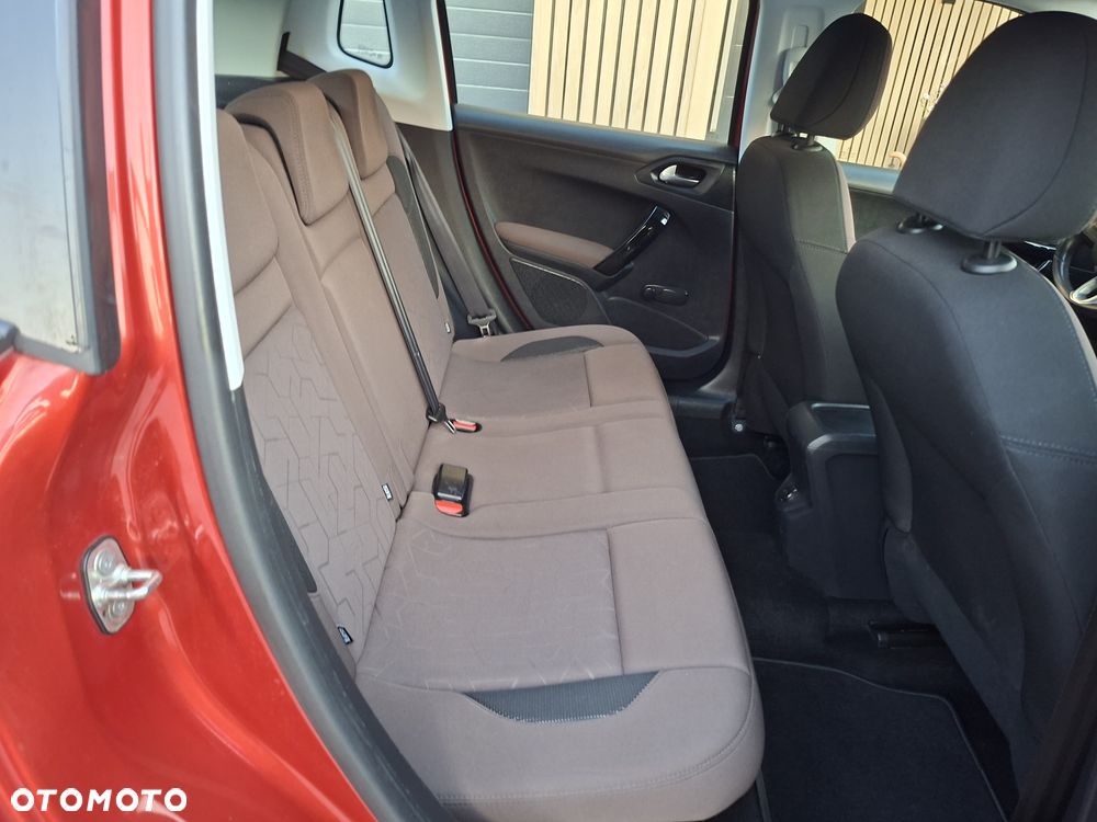 Peugeot 2008 - 9