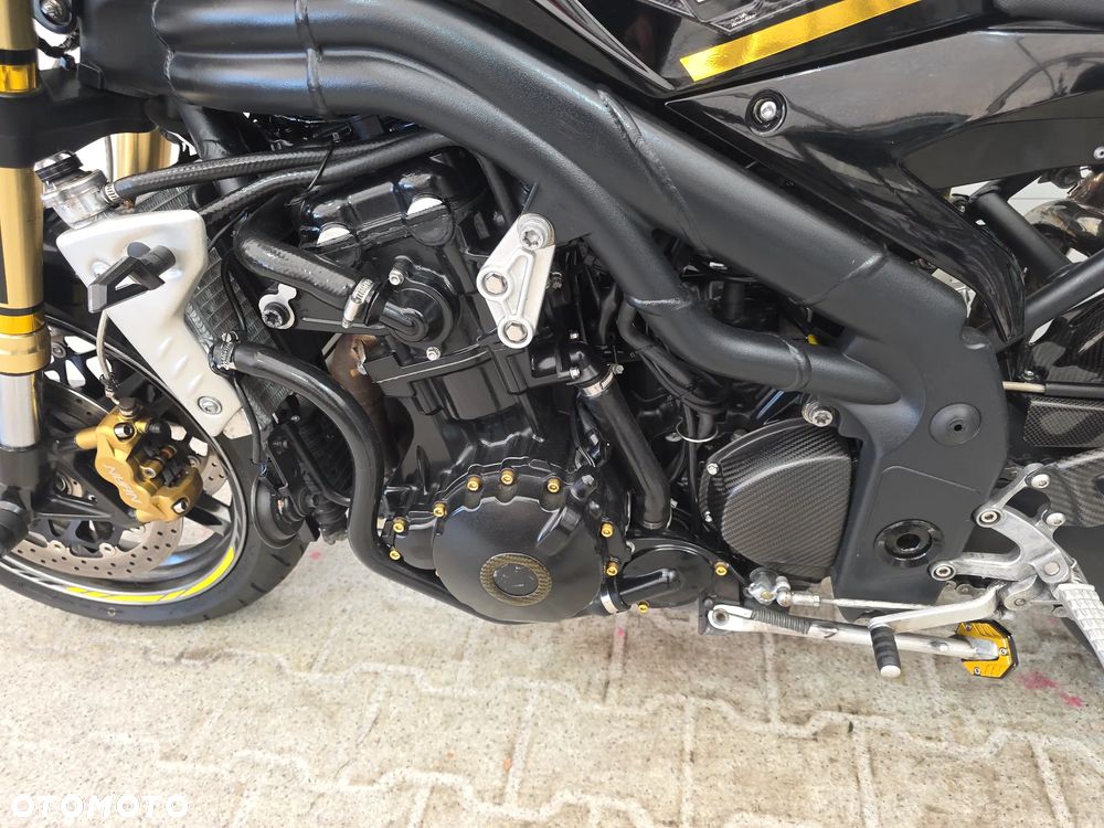 Triumph Speed Triple - 12