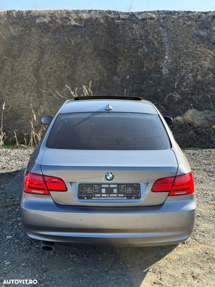 BMW Seria 3 320d Edition Exclusive - 6