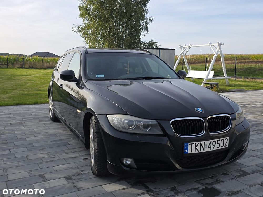 BMW Seria 3 320d DPF Touring - 2