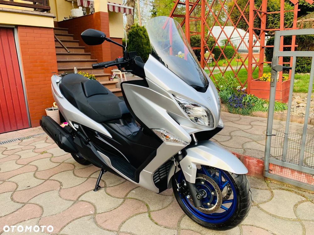 Suzuki Burgman - 1