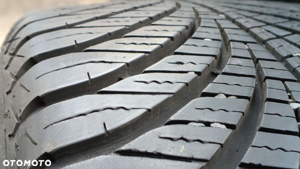 235.45.19 Goodyear Vector 4 season dot 2322  opony wielosezon - 2