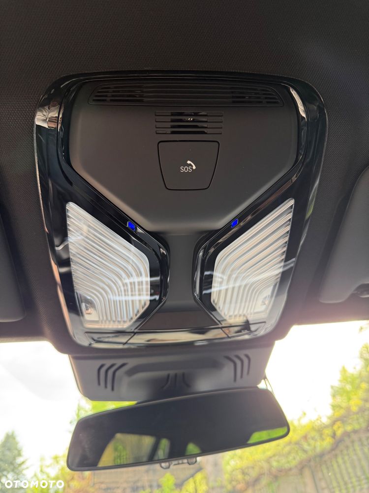 BMW Seria 3 320d xDrive mHEV - 17