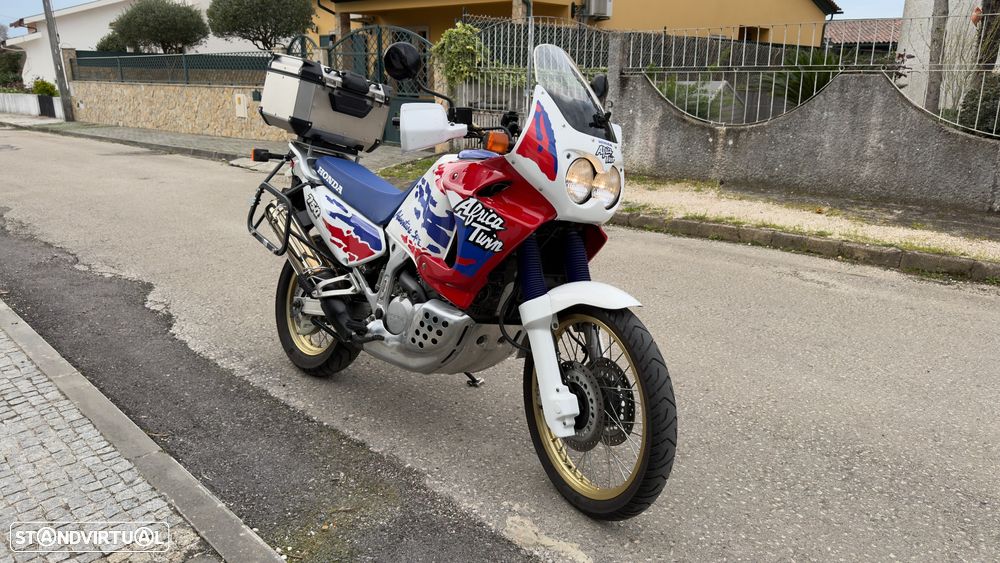 Honda Africa Twin RD07 - 9