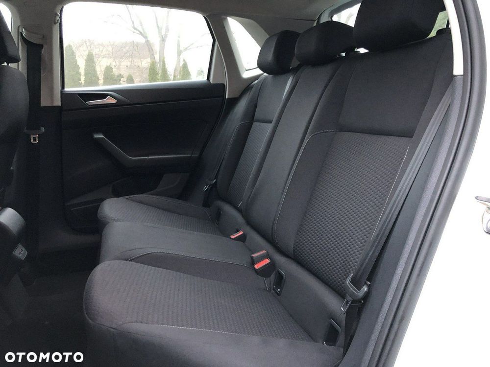 Volkswagen Polo - 13