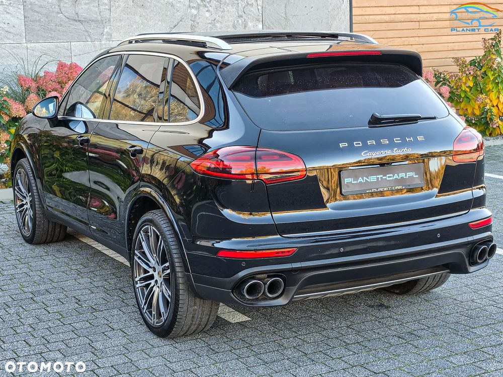 Porsche Cayenne Turbo - 10