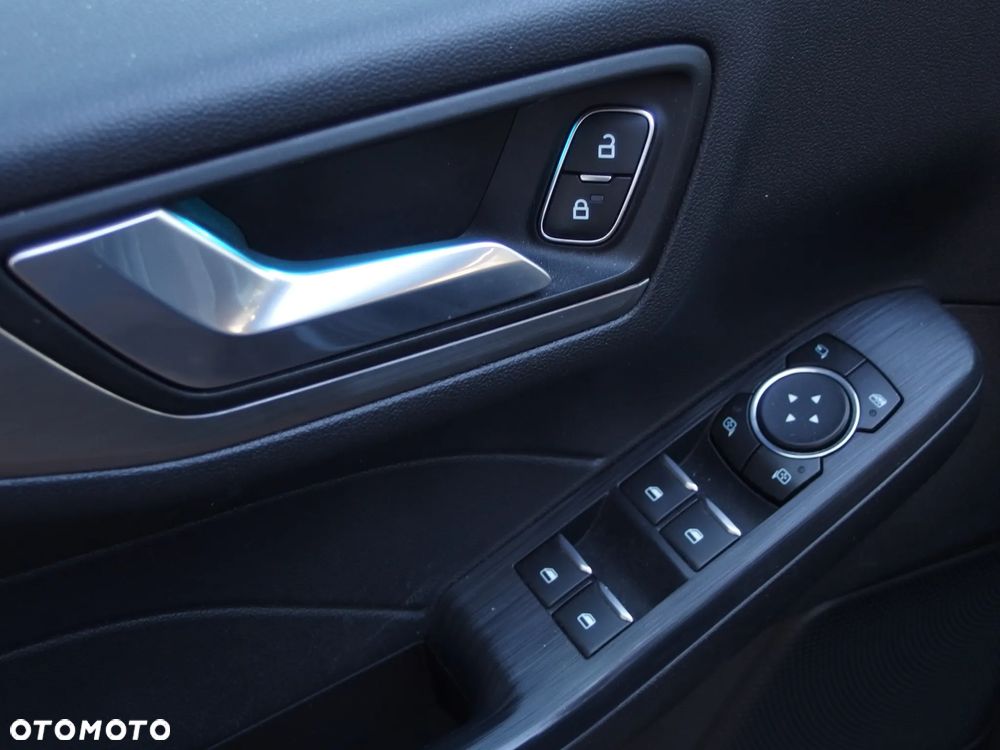 Ford Kuga 2.5 FHEV FWD Titanium X - 23