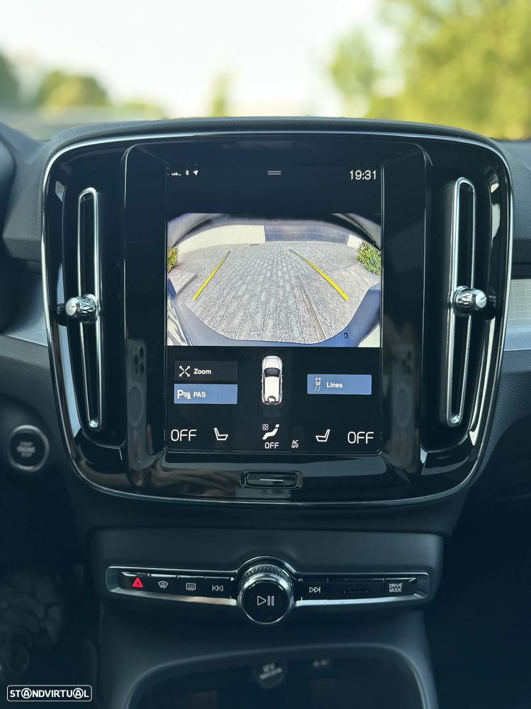 Volvo XC 40 1.5 T2 Plus Dark Auto - 13
