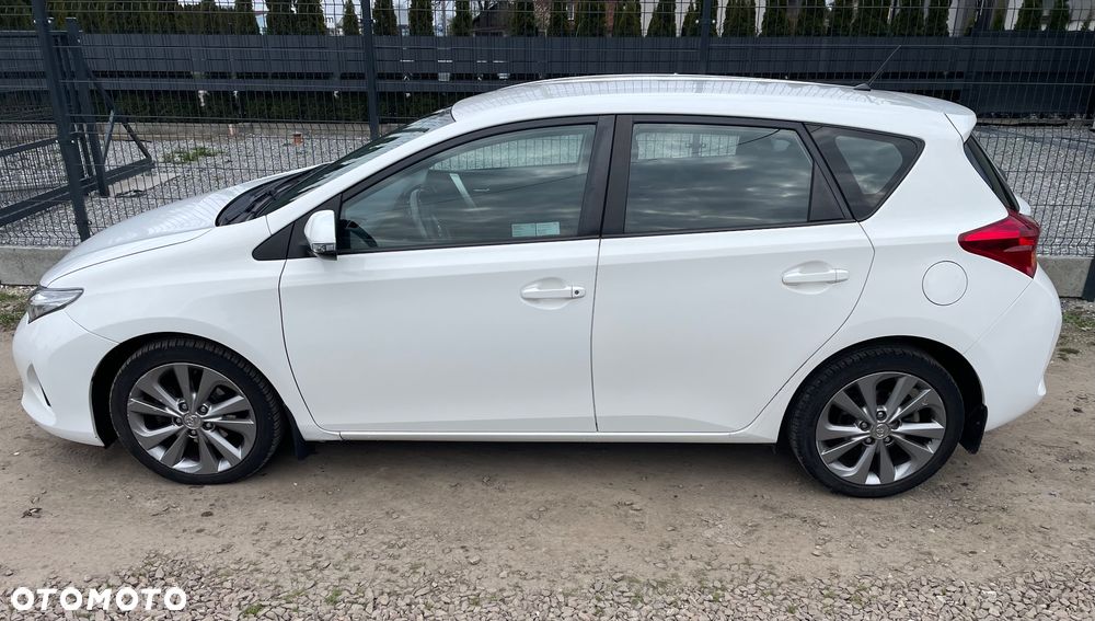 Toyota Auris 1.33 VVT-i Life - 3