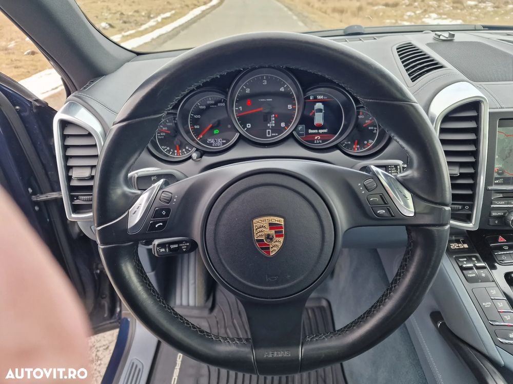 Porsche Cayenne 3.0TD TipTronic - 6