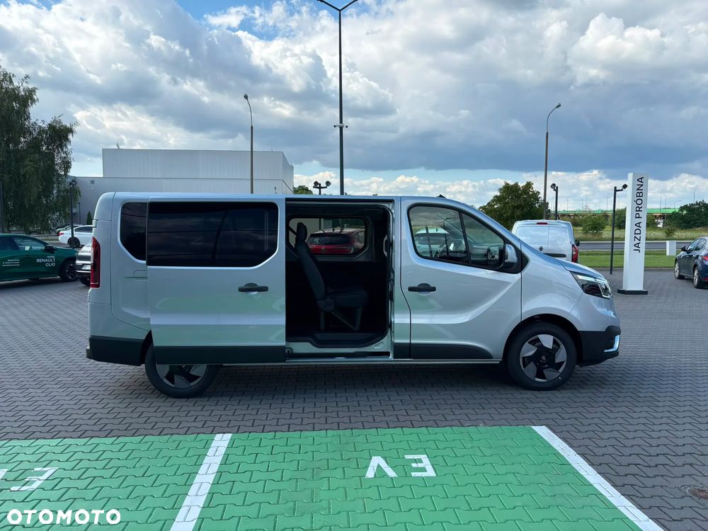 Renault Trafic - 8