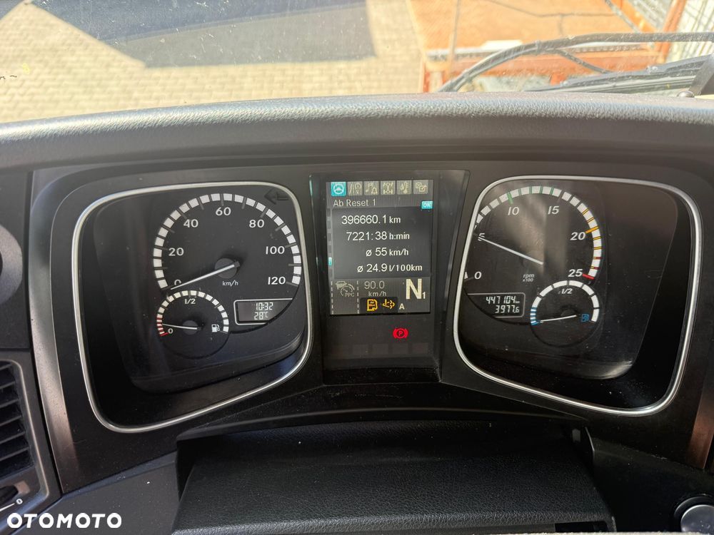 Mercedes-Benz 1845 GigSpace ! 447000km ! Opony 90%! Z Niemiec - 13