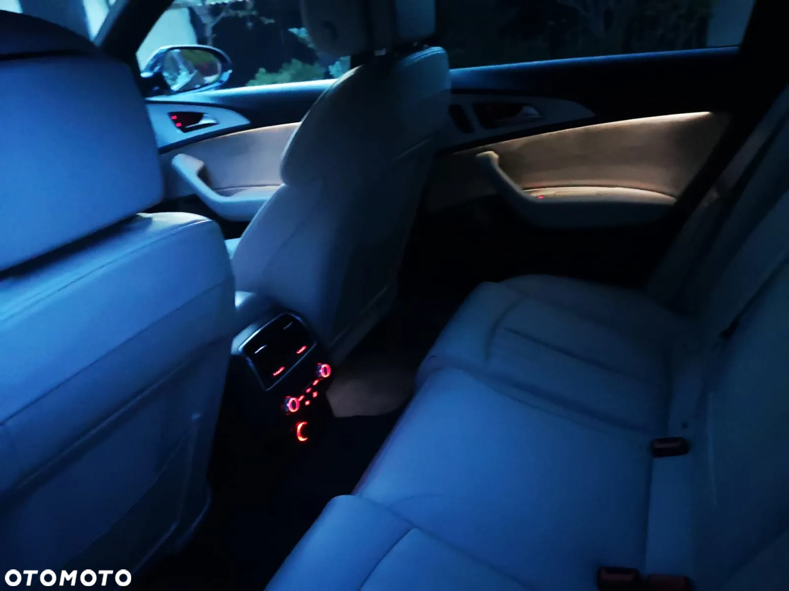 Audi A6 Avant 3.0 TDI quattro S tronic - 18