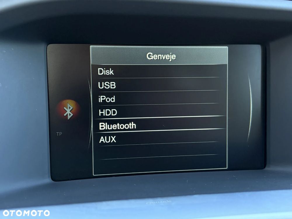 Volvo V60 D4 Geartronic Momentum - 27