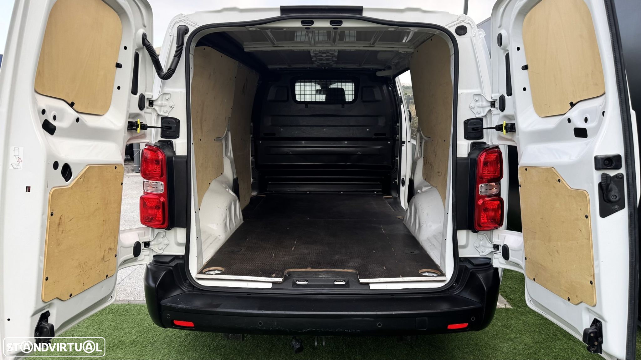 Citroën Jumpy 2.0 BlueHDi XL Confort - 16