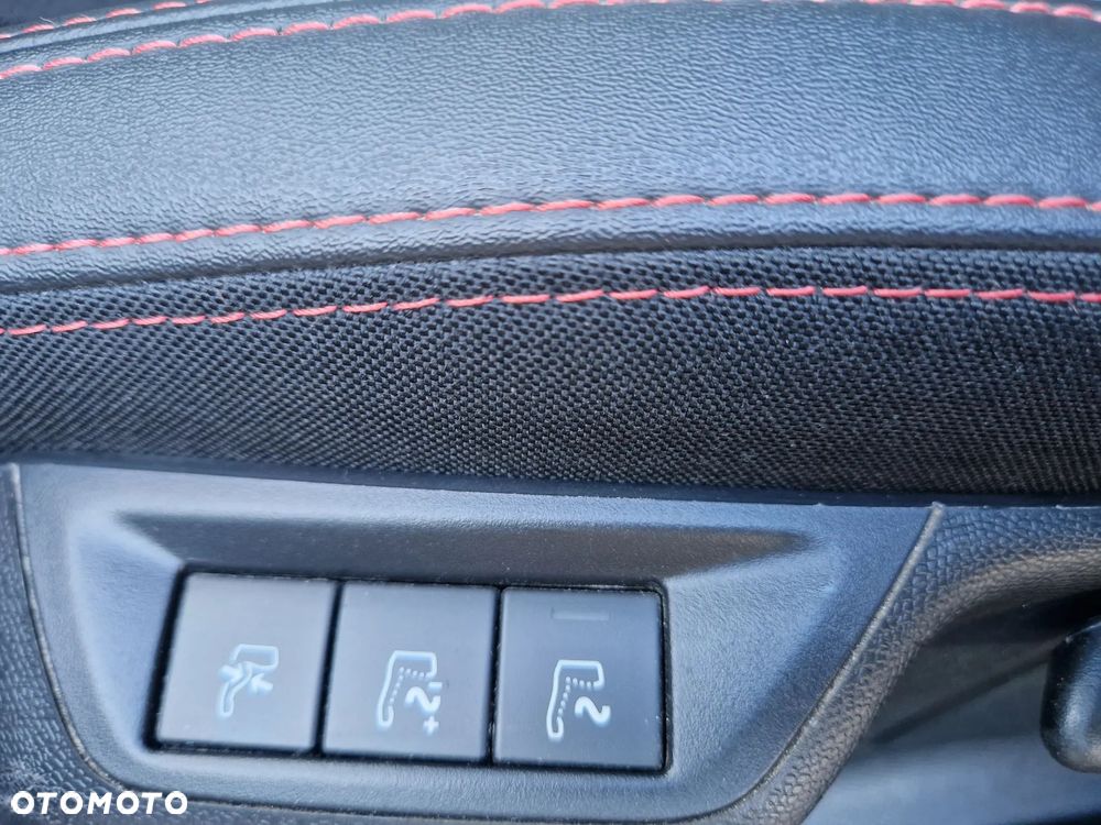 Peugeot 308 - 36