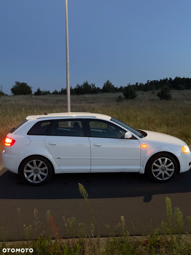 Audi A3 Sportback 2.0 TDI DPF S line Sportpaket - 6