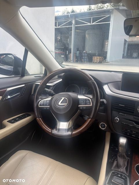 Lexus RX - 5