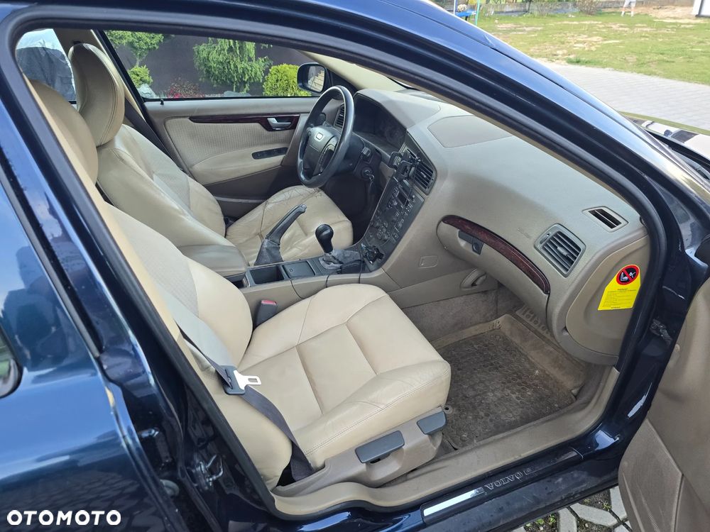 Volvo V70 2.5TDI - 9