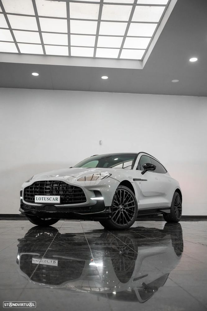 Aston Martin DBX 707 - 40