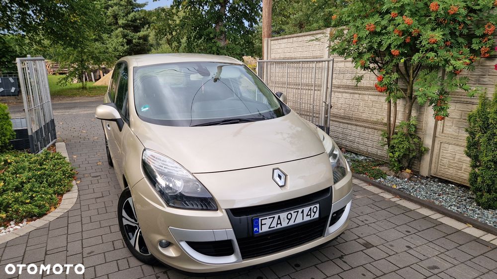 Renault Scenic - 1