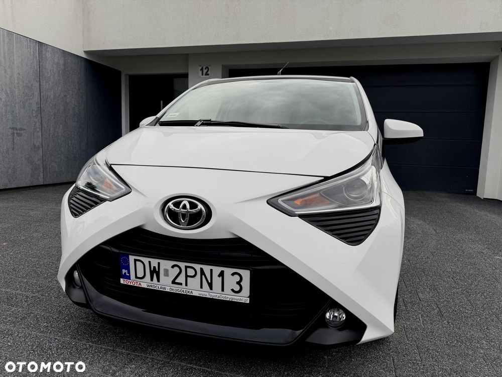 Toyota Aygo II (2014-) x-style, 2021