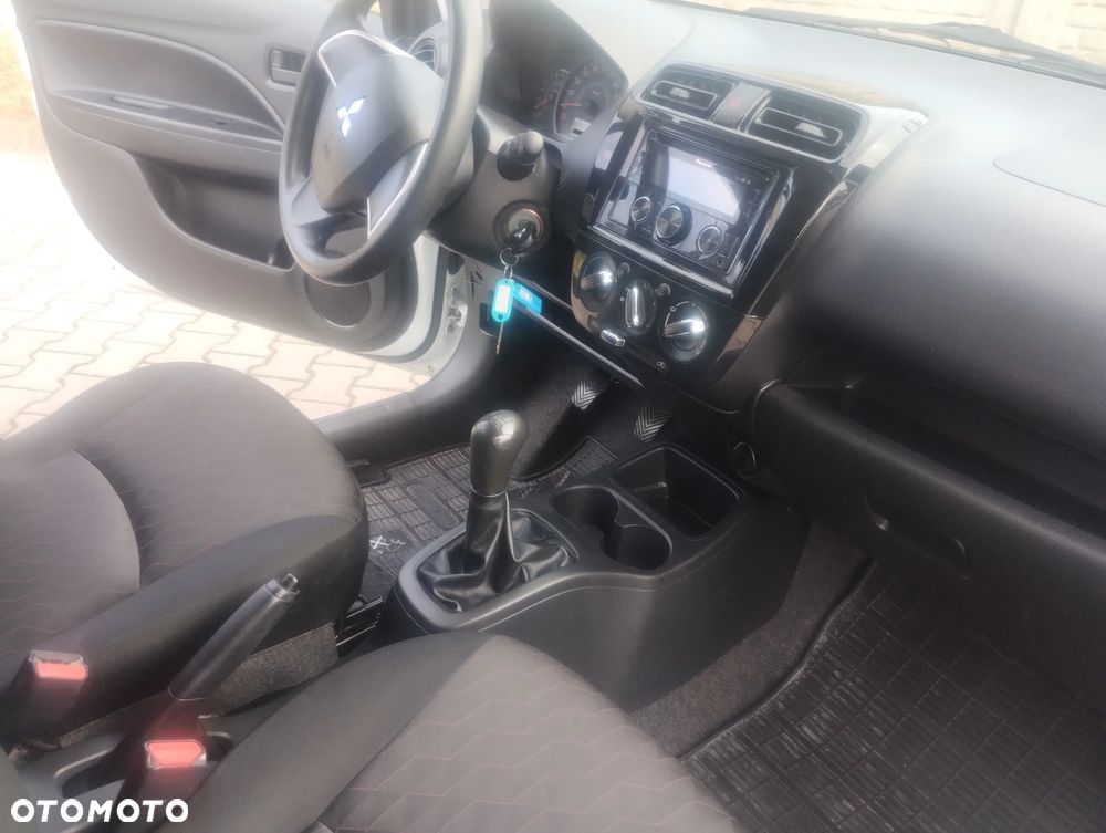 Mitsubishi Space Star 1.2 Select - 17