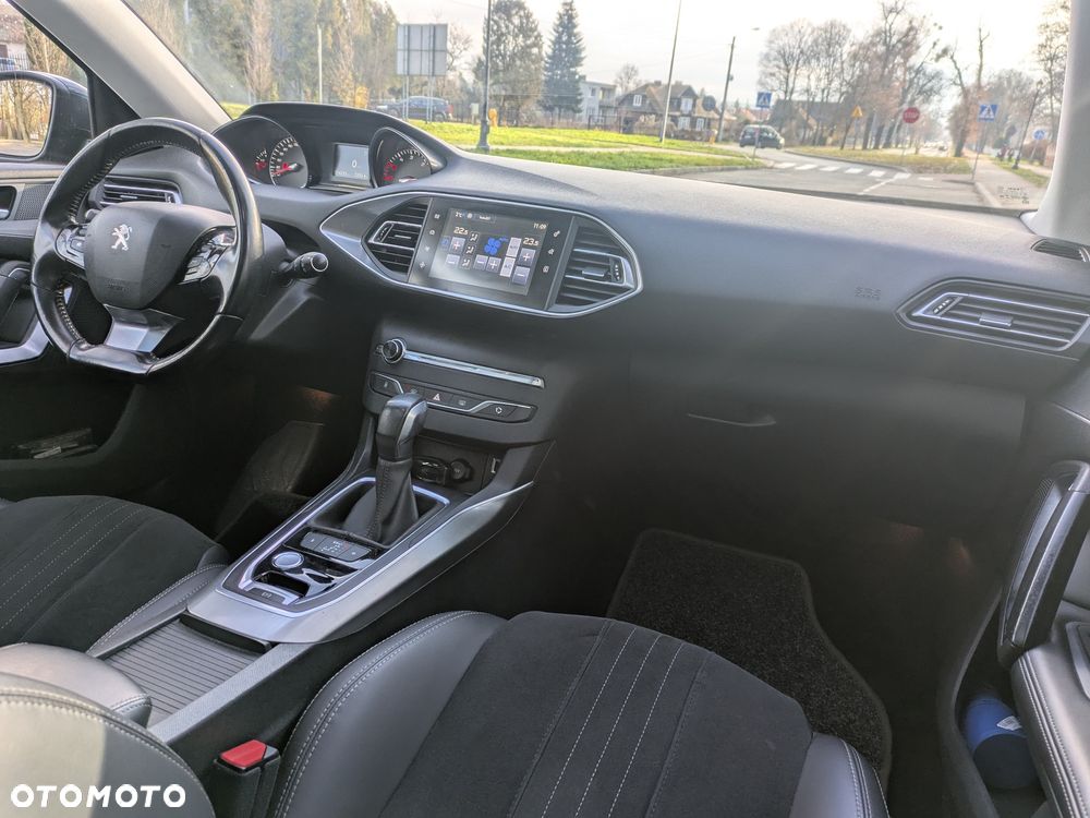 Hyundai ix35 2.0 CRDi 4WD Premium - 17