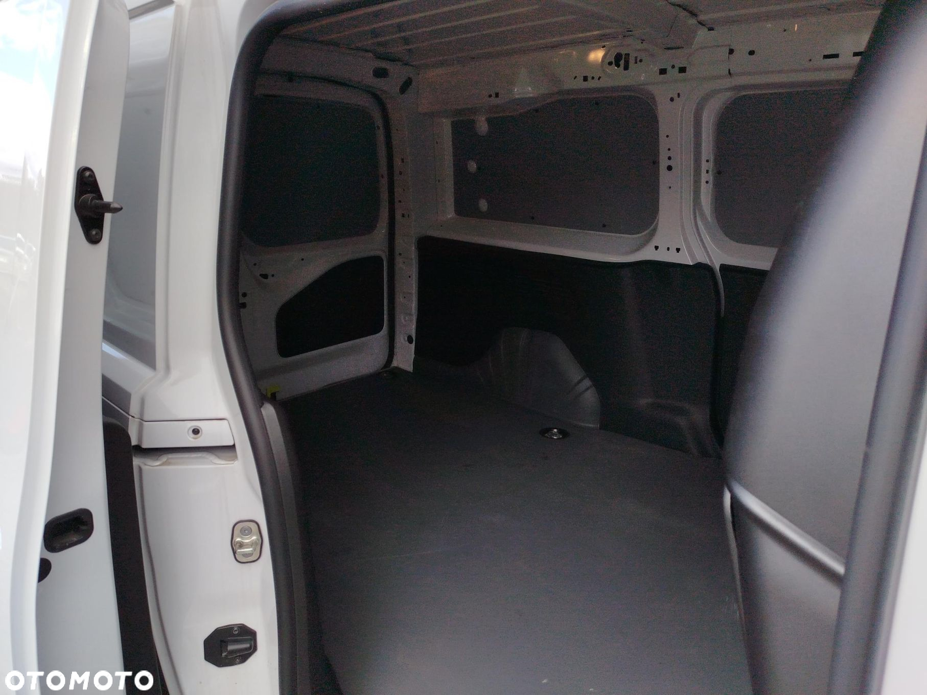 Toyota ProAce - 12