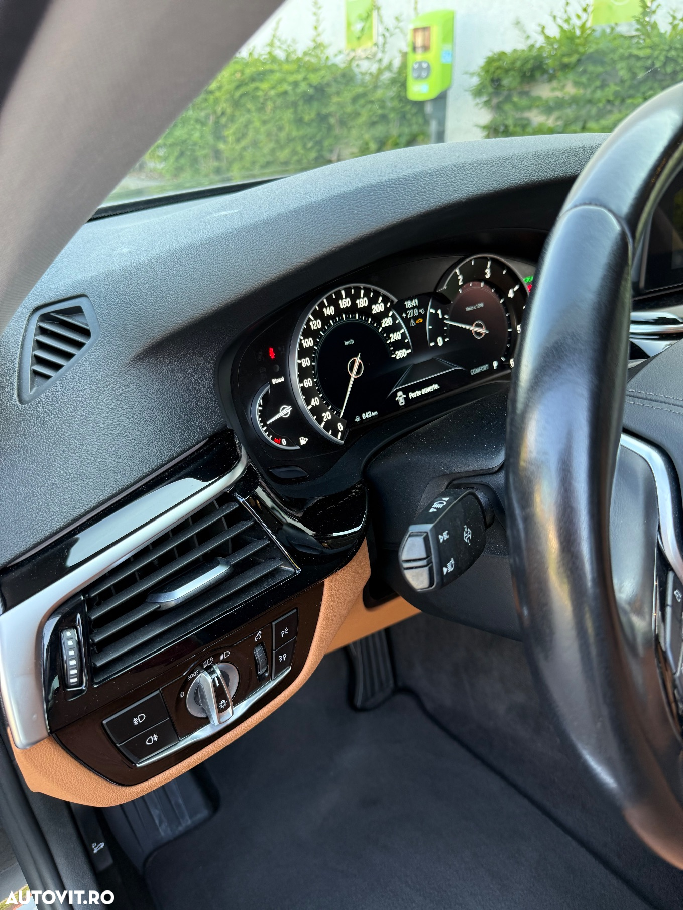 BMW Seria 5 520d Aut. Luxury Line - 9