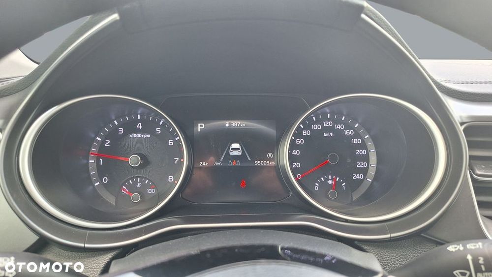 Kia Ceed 1.5 T-GDI M DCT - 11