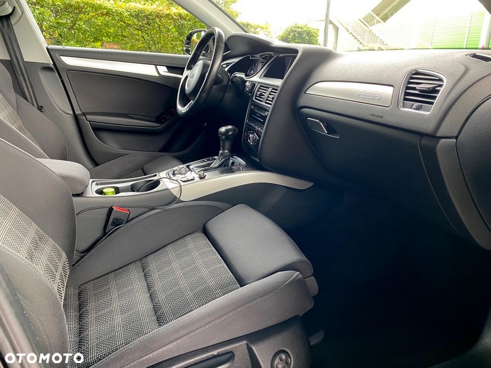 Audi A4 Avant 2.0 TDI DPF clean diesel quattro S tronic S line Sportpaket - 9