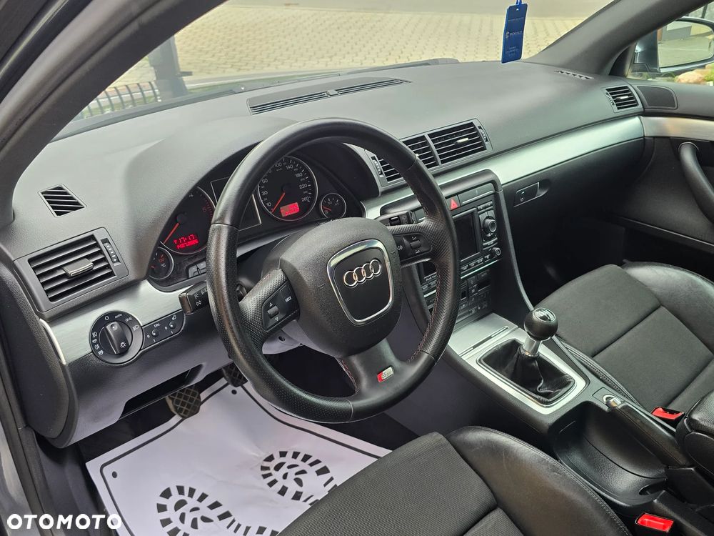 Audi A4 Avant 2.0 TDI - 27