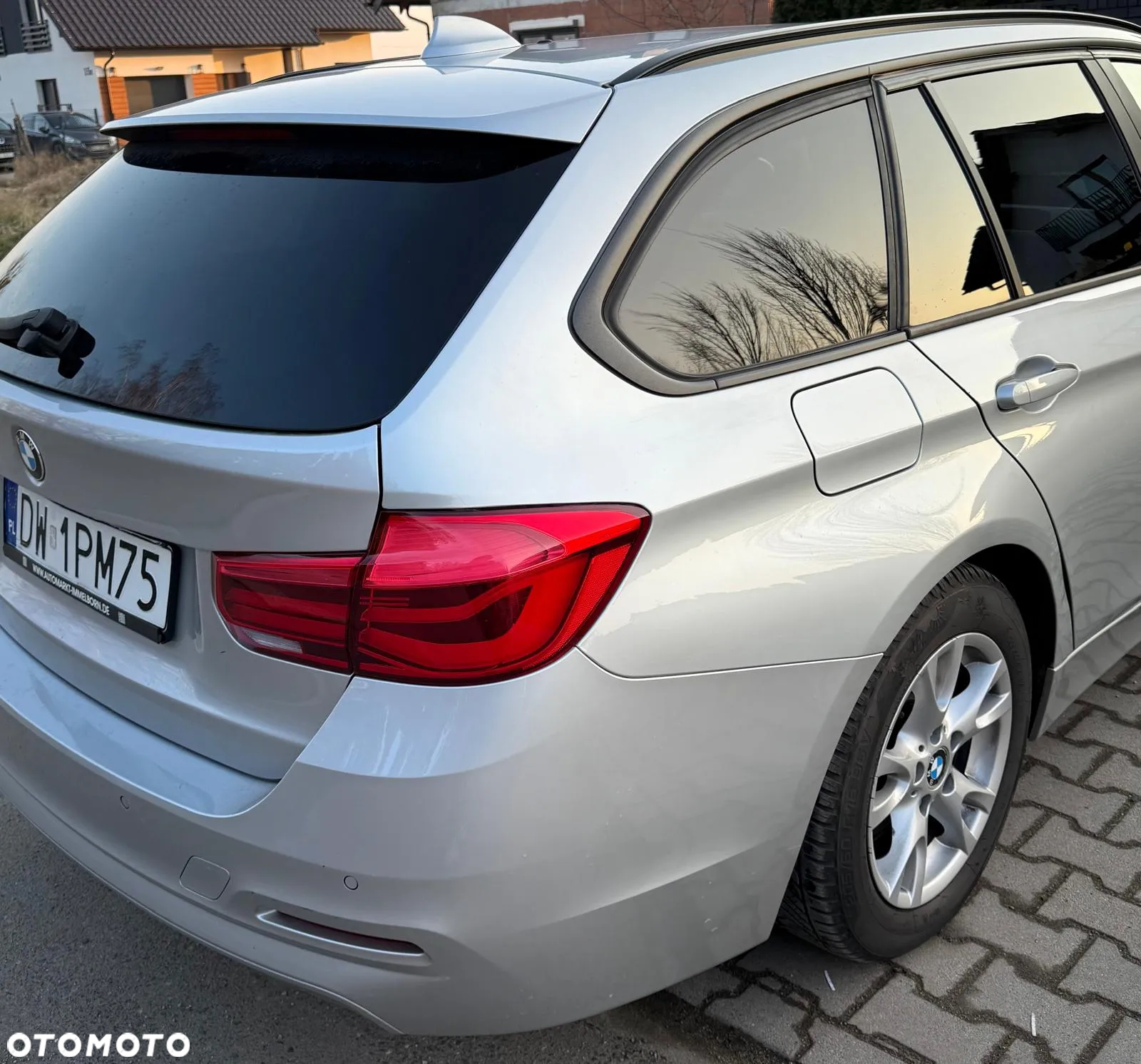 BMW Seria 3 318d Touring - 8