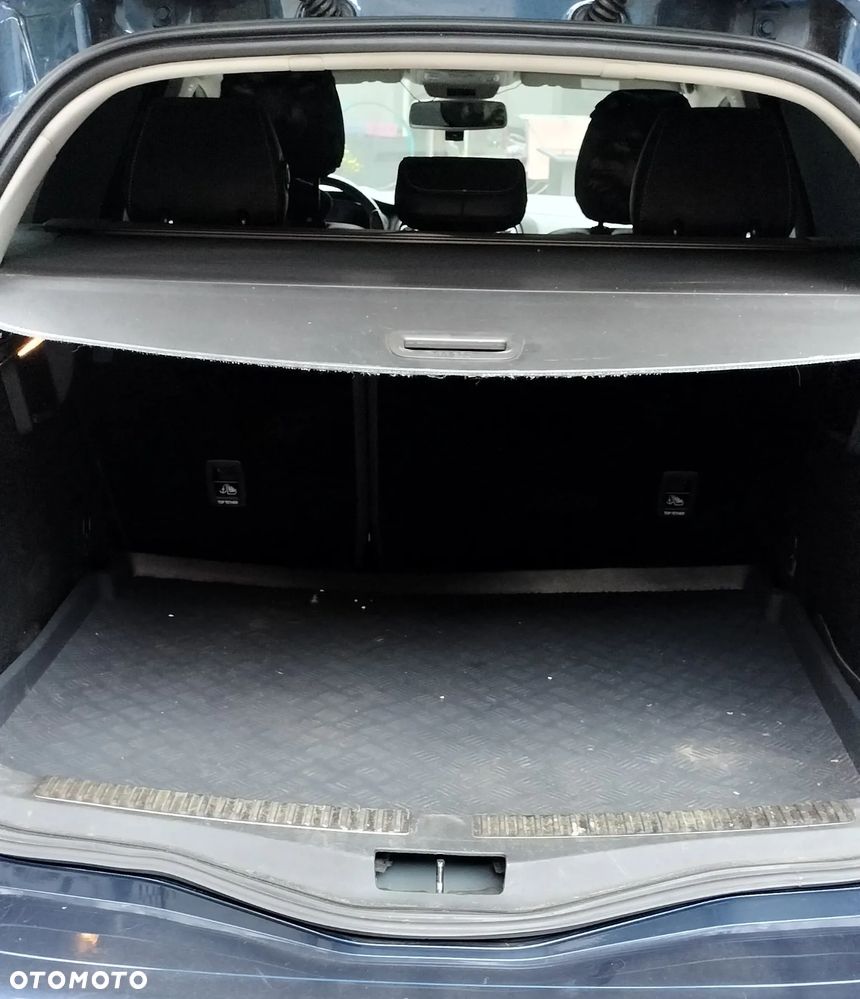 Renault Megane 1.5 Blue dCi Intens - 9