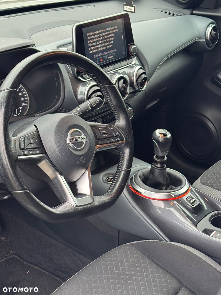 Nissan Juke 1.0 DIG-T N-Connecta - 10