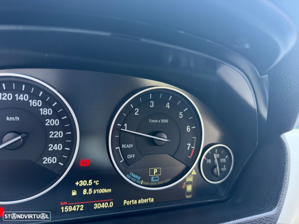 BMW 330 e iPerformance Advantage - 11