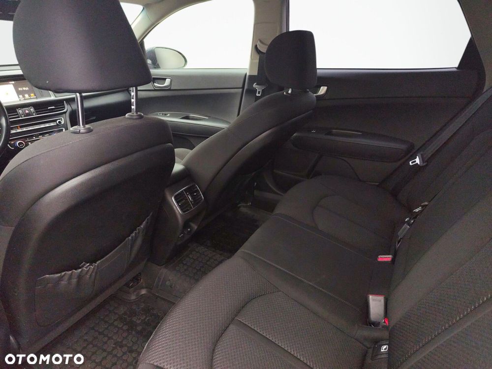 Kia Optima - 12