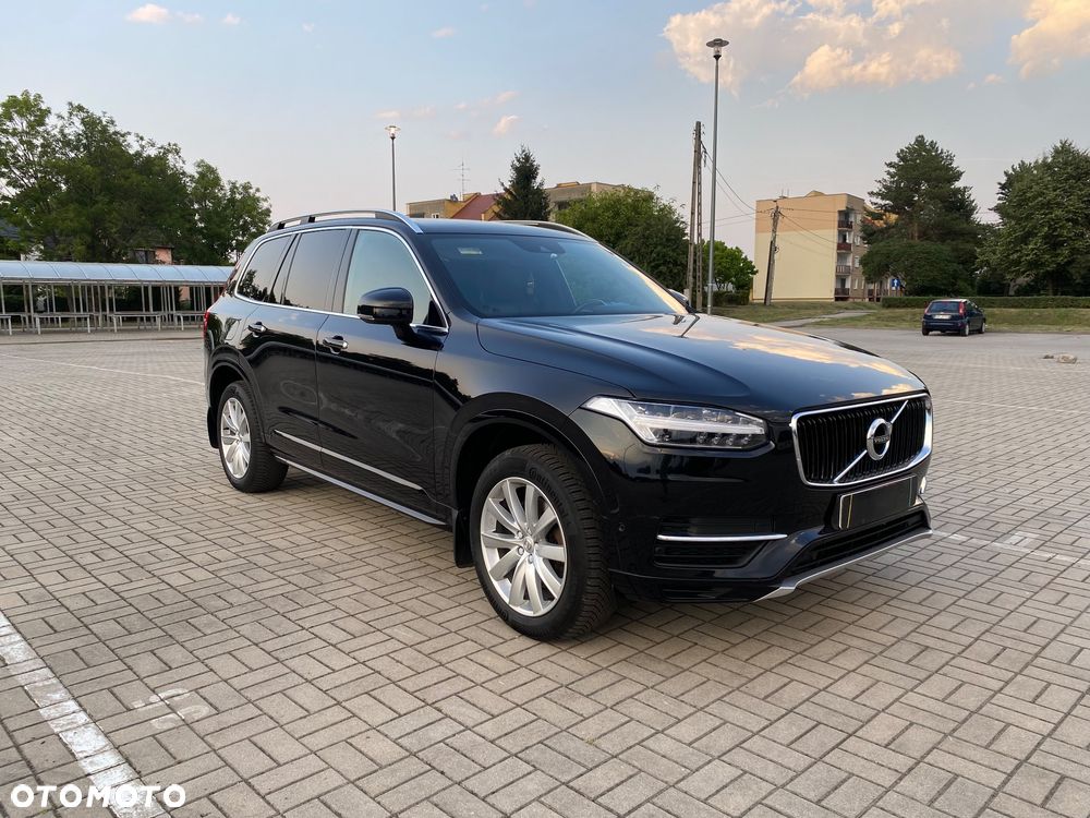 Volvo XC 90 - 1